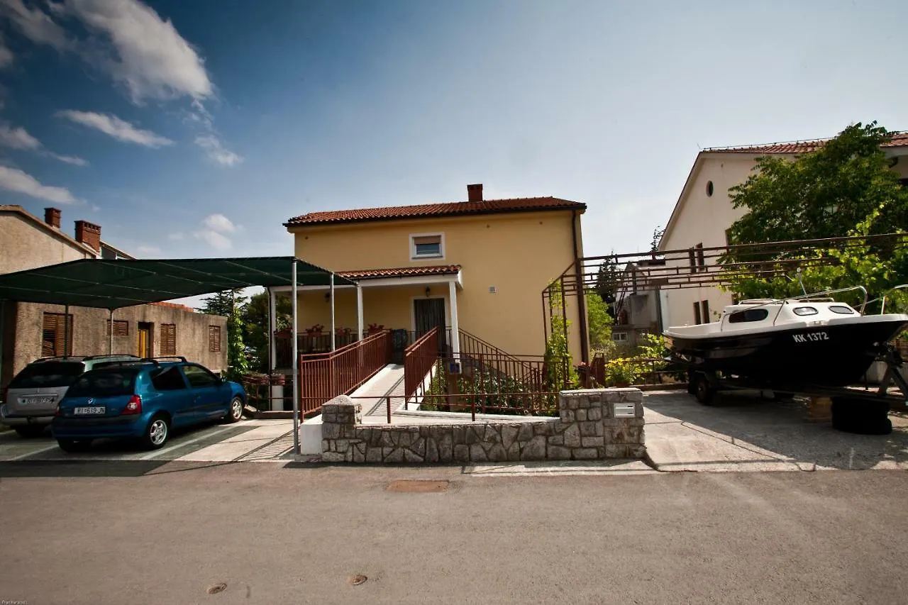 Apartments Topic & Krk Central Location Krk Town